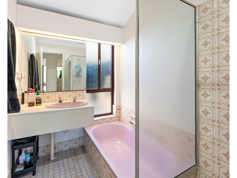 11 BLACKMORE AVENUE, Girrawheen WA 6064