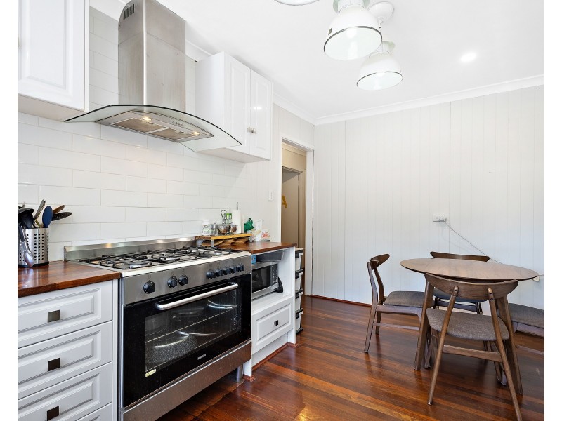 37 CASSERLEY AVENUE, Girrawheen WA 6064