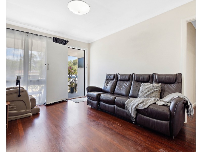 37 CASSERLEY AVENUE, Girrawheen WA 6064