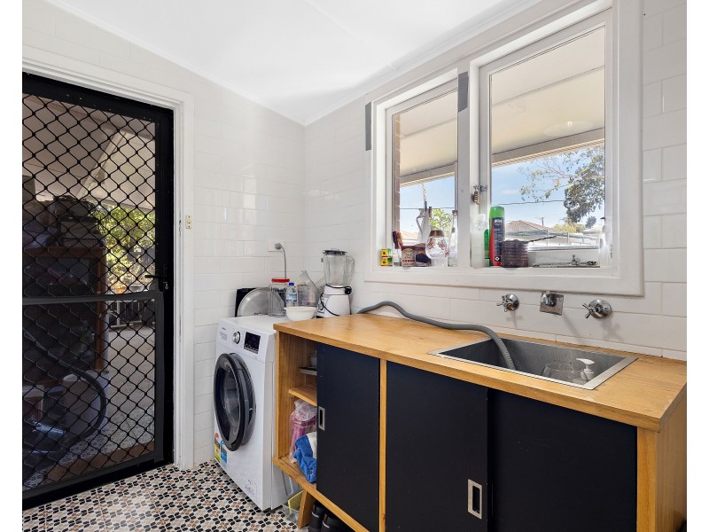 37 CASSERLEY AVENUE, Girrawheen WA 6064