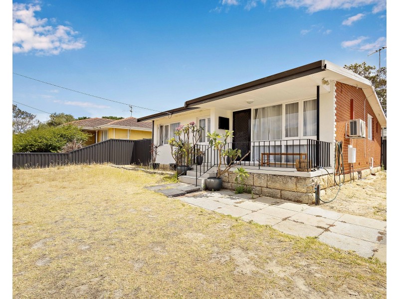 37 CASSERLEY AVENUE, Girrawheen WA 6064
