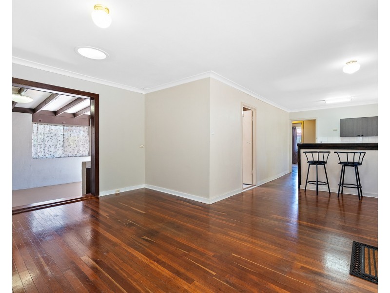 136 MARANGAROO DRIVE, Girrawheen WA 6064