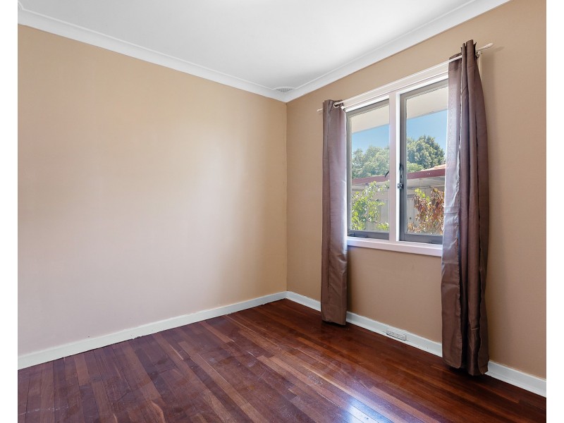 136 MARANGAROO DRIVE, Girrawheen WA 6064