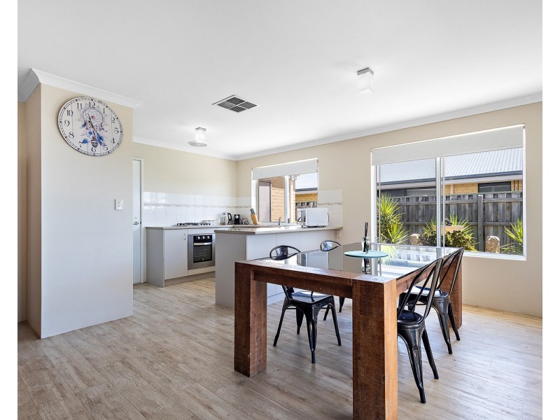 4 VASSE GARDENS, Ellenbrook WA 6069