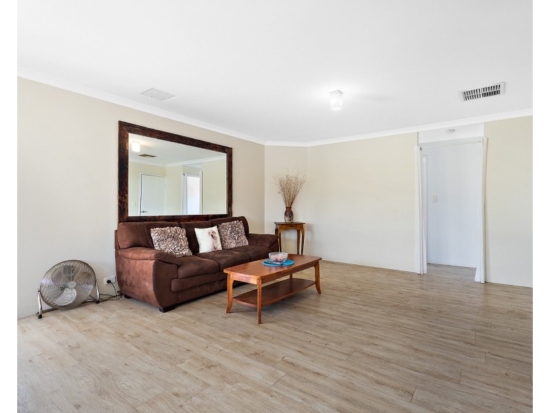 4 VASSE GARDENS, Ellenbrook WA 6069