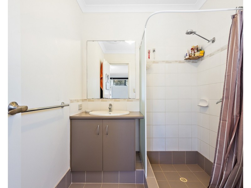 4 VASSE GARDENS, Ellenbrook WA 6069