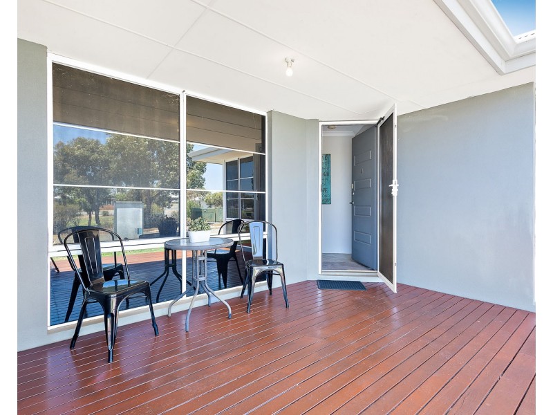 4 VASSE GARDENS, Ellenbrook WA 6069