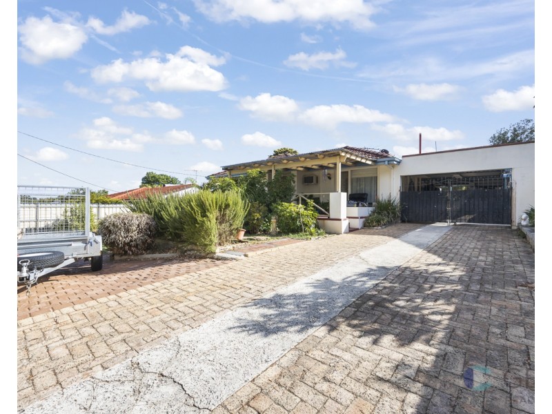 38 SALCOTT ROAD, Girrawheen WA 6064