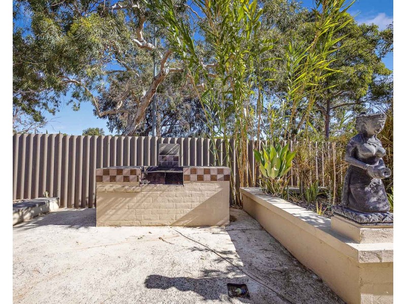 18B RODING COURT, Girrawheen WA 6064