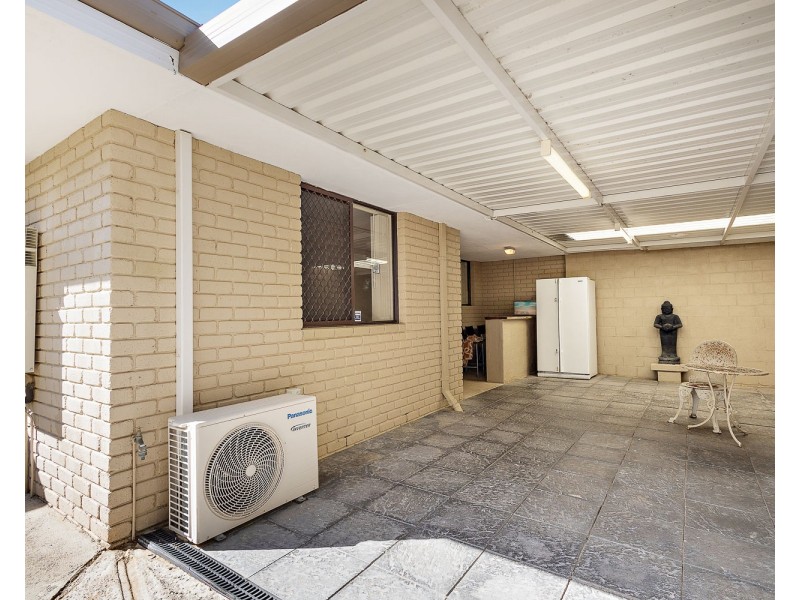 18B RODING COURT, Girrawheen WA 6064