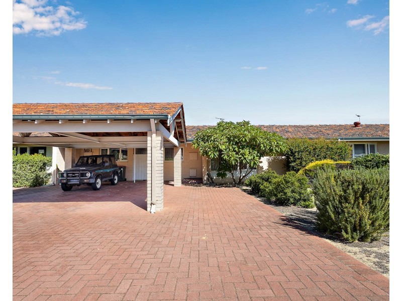 2/15 WESTBROOK WAY, Girrawheen WA 6064