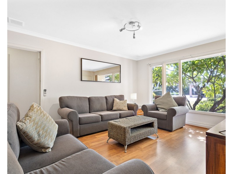 2/15 WESTBROOK WAY, Girrawheen WA 6064