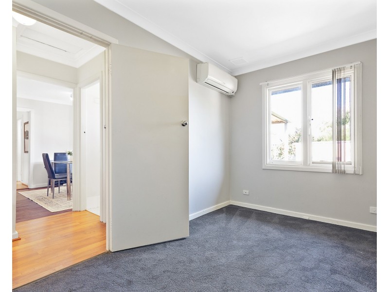 2/15 WESTBROOK WAY, Girrawheen WA 6064