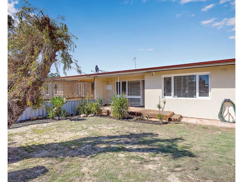 8B GOLDERS WAY, Girrawheen WA 6064