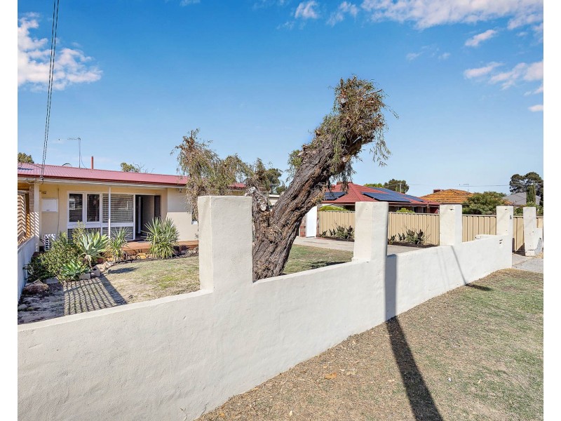 8B GOLDERS WAY, Girrawheen WA 6064