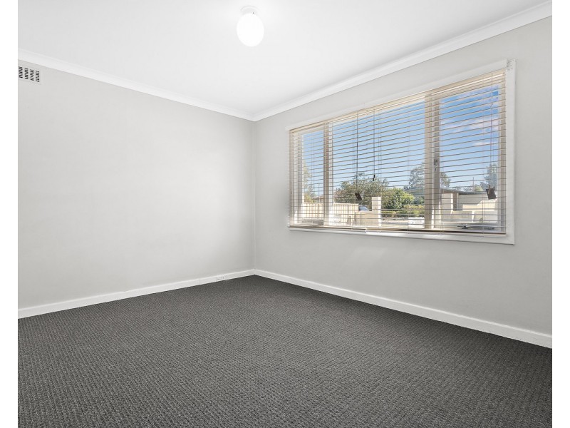 8B GOLDERS WAY, Girrawheen WA 6064