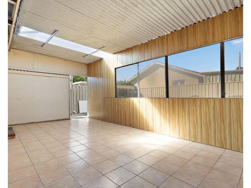 8B GOLDERS WAY, Girrawheen WA 6064
