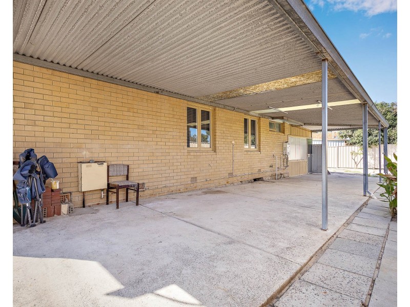 8B GOLDERS WAY, Girrawheen WA 6064