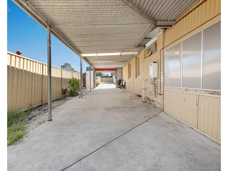 8B GOLDERS WAY, Girrawheen WA 6064