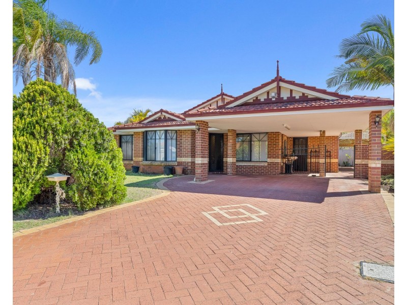 8 BLUE GROVE, Alexander Heights WA 6064