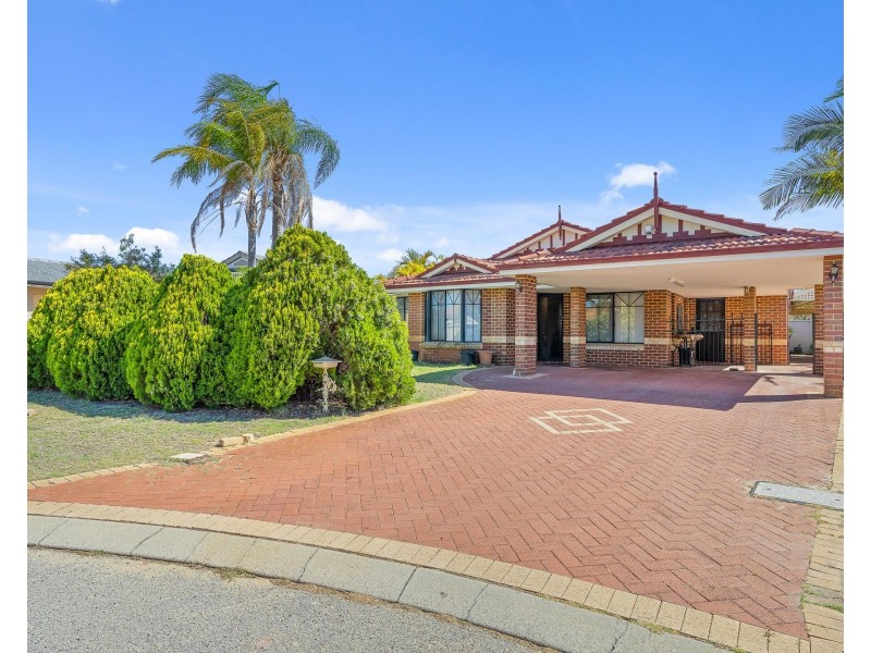 8 BLUE GROVE, Alexander Heights WA 6064