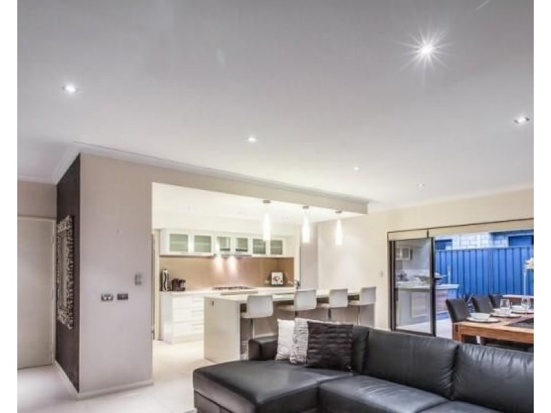 46 HARDCASTLE AVENUE, Landsdale WA 6065