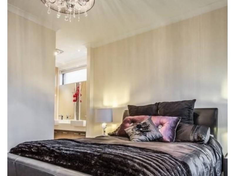 46 HARDCASTLE AVENUE, Landsdale WA 6065