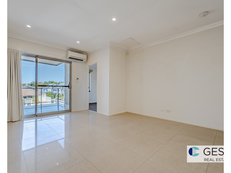 4/125 HARRISON STREET, Nollamara WA 6061