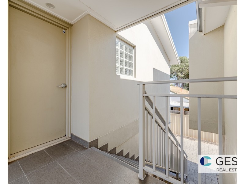 4/125 HARRISON STREET, Nollamara WA 6061