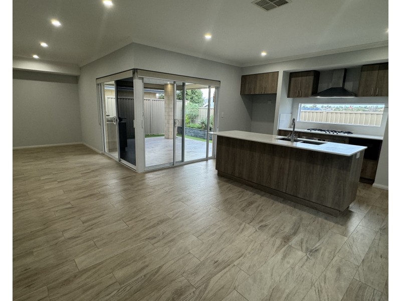 240 LANDSDALE ROAD, Landsdale WA 6065
