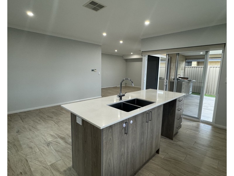 240 LANDSDALE ROAD, Landsdale WA 6065