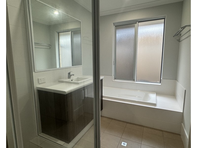 240 LANDSDALE ROAD, Landsdale WA 6065