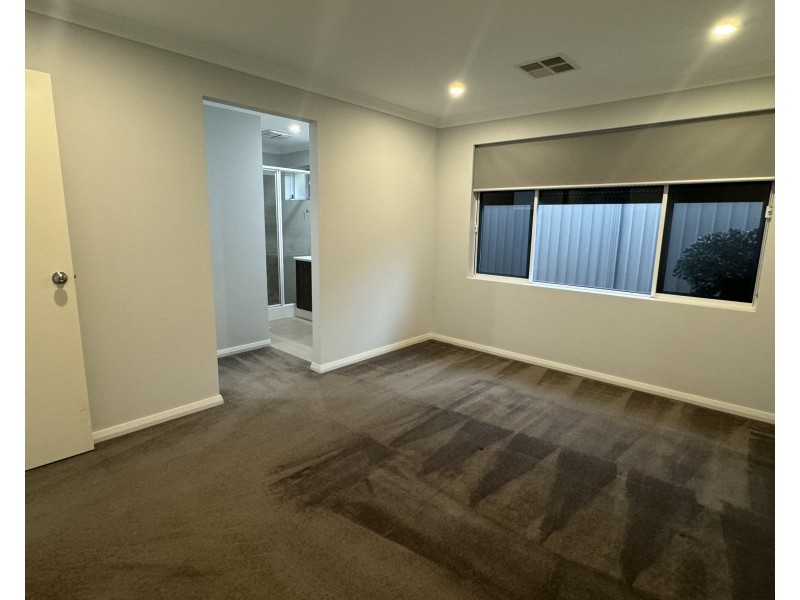240 LANDSDALE ROAD, Landsdale WA 6065