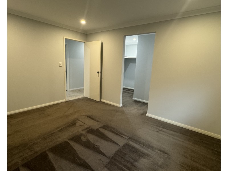 240 LANDSDALE ROAD, Landsdale WA 6065