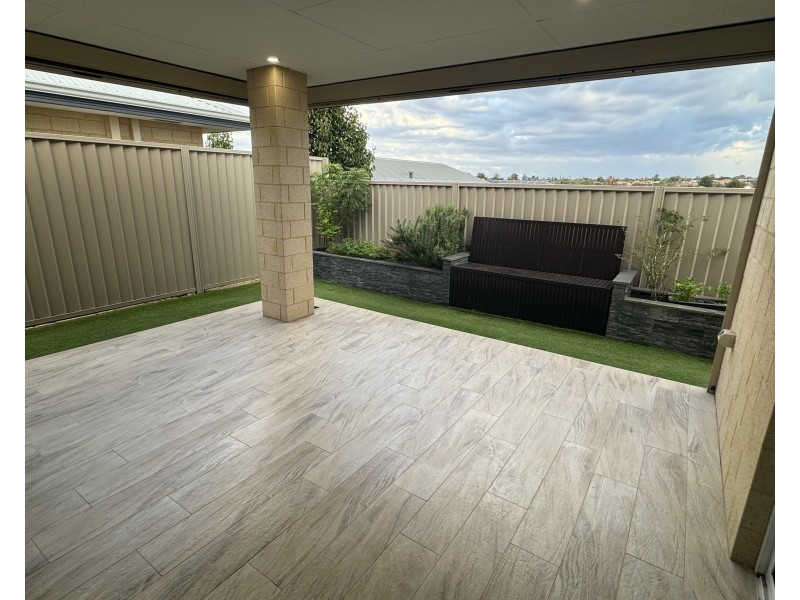 240 LANDSDALE ROAD, Landsdale WA 6065