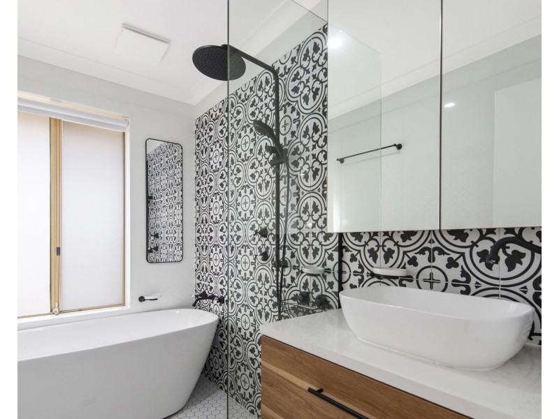 166 McLarty Road, Halls Head WA 6210