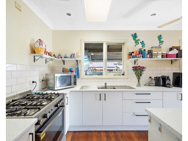 6 CHATAWAY ROAD, Girrawheen WA 6064