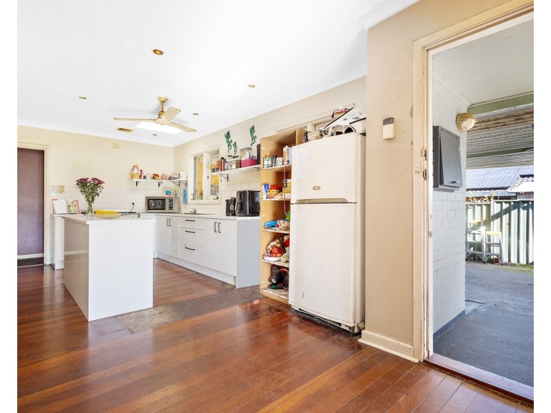 6 CHATAWAY ROAD, Girrawheen WA 6064