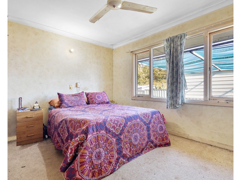 6 CHATAWAY ROAD, Girrawheen WA 6064