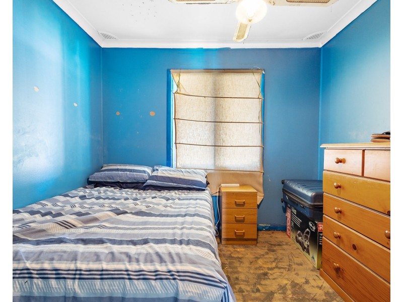 6 CHATAWAY ROAD, Girrawheen WA 6064