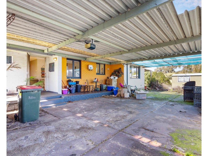 6 CHATAWAY ROAD, Girrawheen WA 6064