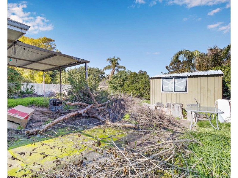 6 CHATAWAY ROAD, Girrawheen WA 6064