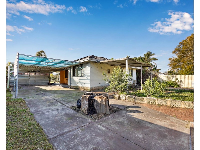 6 CHATAWAY ROAD, Girrawheen WA 6064