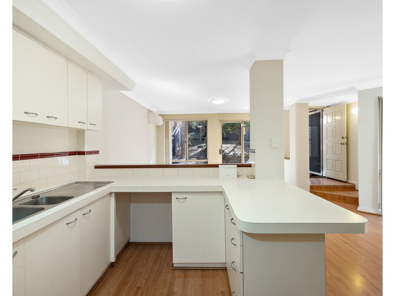 11/3 CONROY STREET, Maylands WA 6051