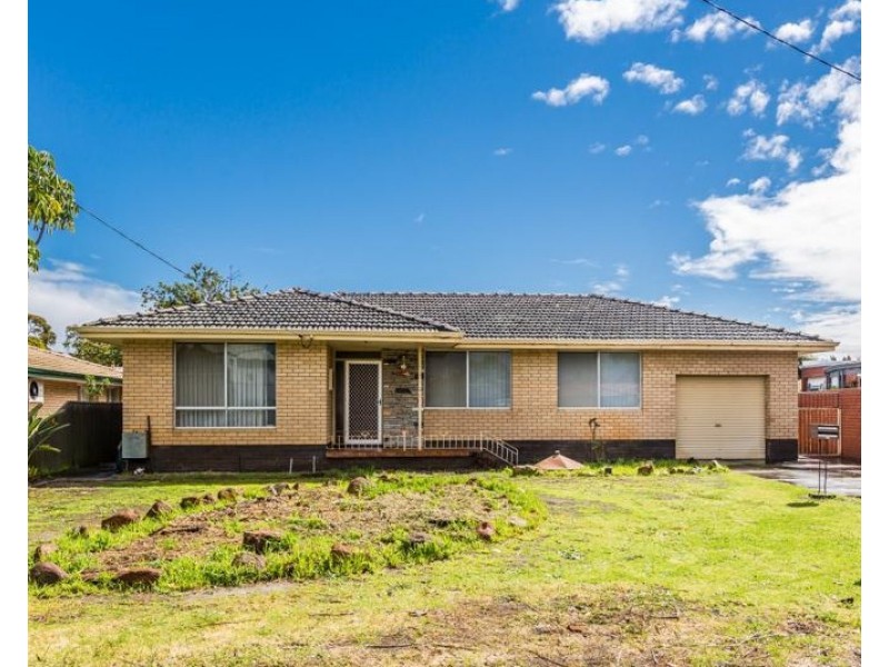 11 WAVERLEY PLACE, Dianella WA 6059