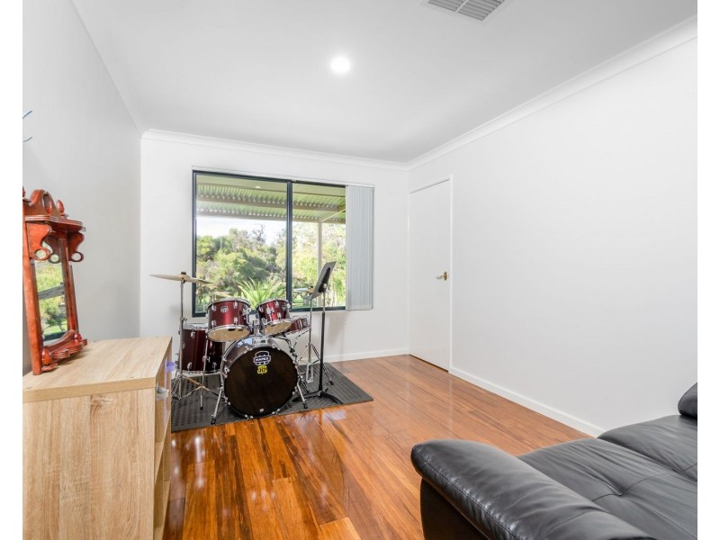 75 The Fairways, Gnangara WA 6077