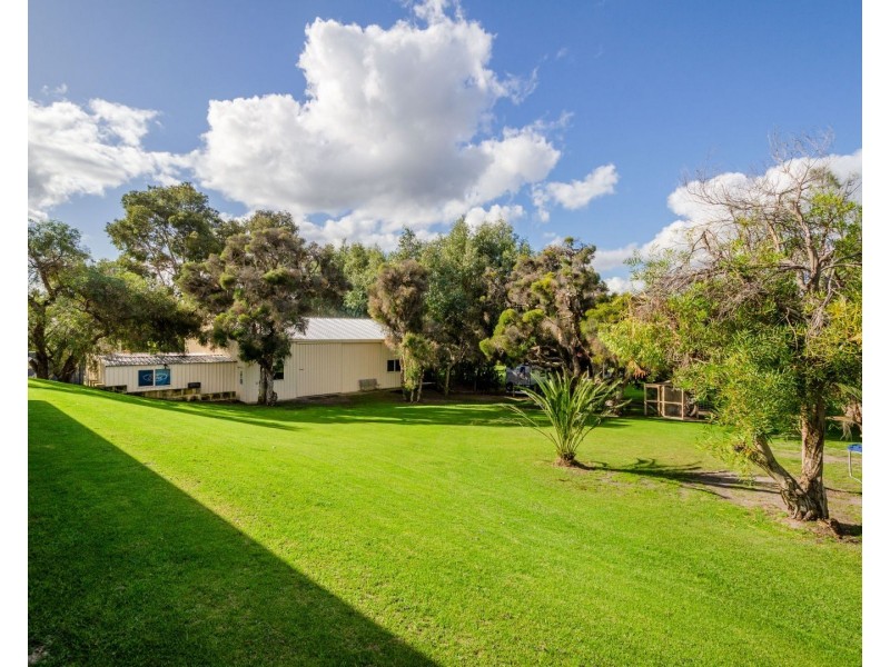 75 The Fairways, Gnangara WA 6077