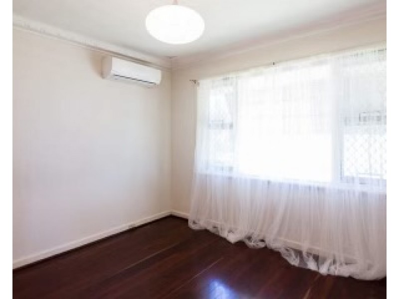 471 Grand Promenade, Dianella WA 6059