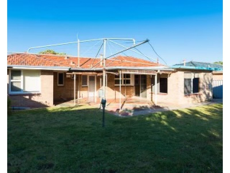 471 Grand Promenade, Dianella WA 6059