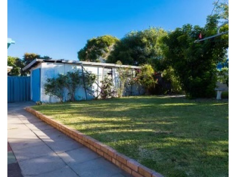 471 Grand Promenade, Dianella WA 6059